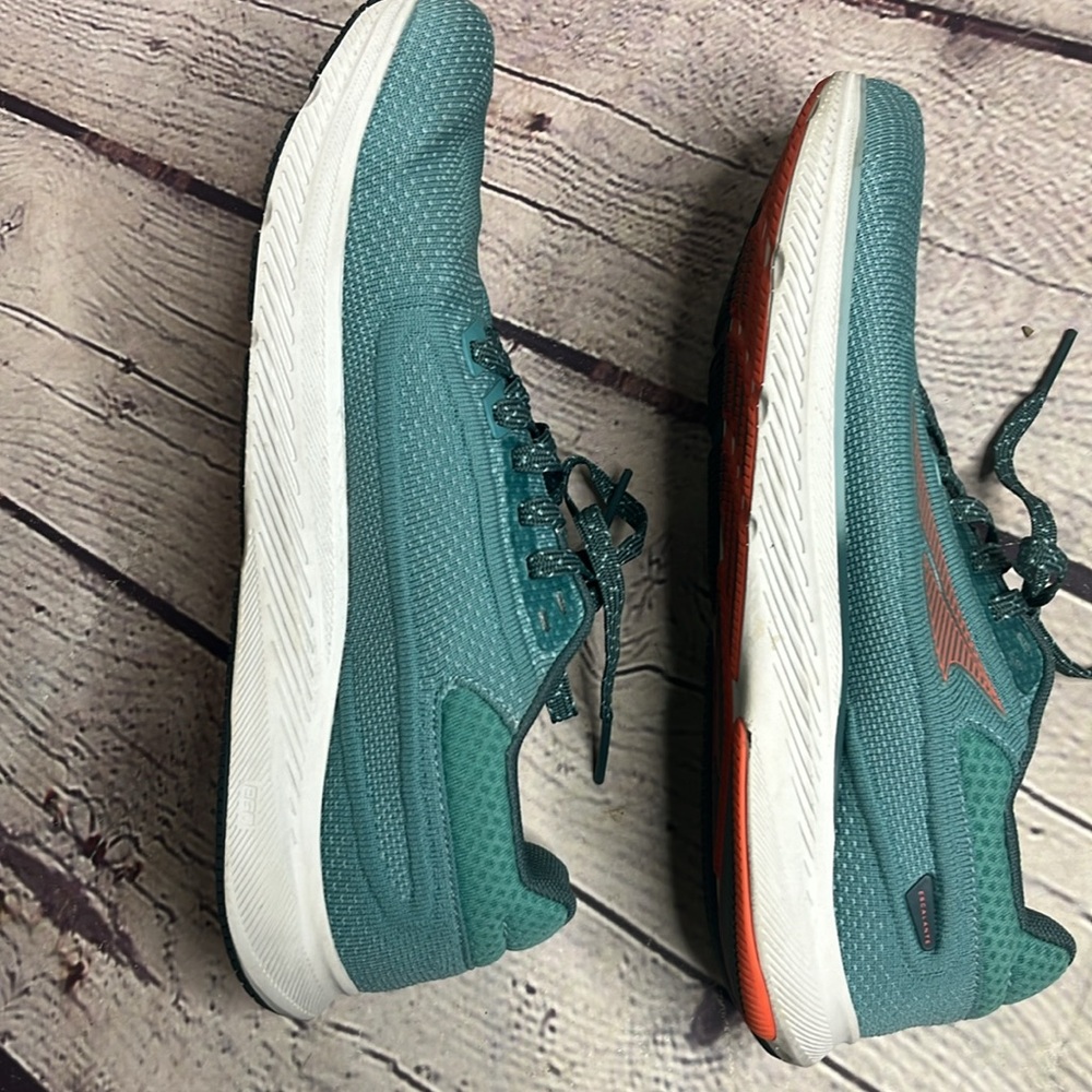 Altra Turquoise Athletic Shoes with Coral Highlights - Picture 5 of 6